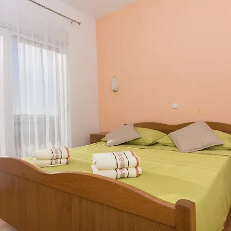 Masteli - One Bedroom With Balcony And Sea View Br 2